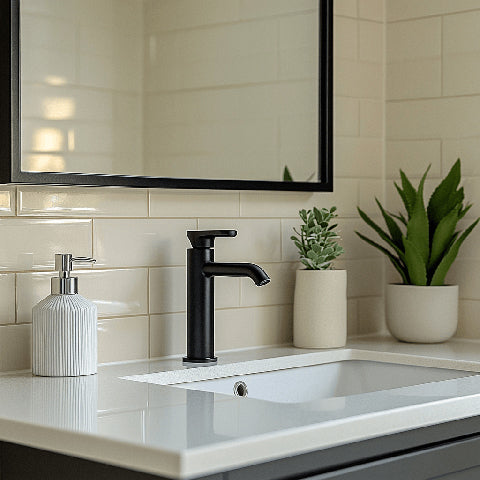White Quartz vs. Marble Vanity Tops | Compare Style & Performance ...