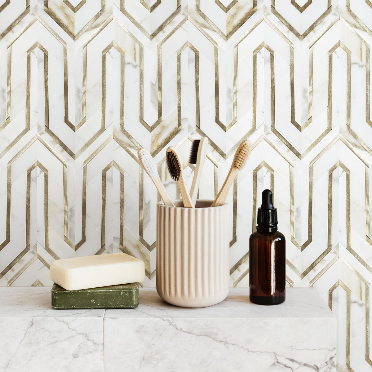 Arrows-Calacatta Gold with Gold Metal Accents 12-in x 9-in Polished Waterjet Mosaic Wall Tile( 3.55 sq. ft. /Box )